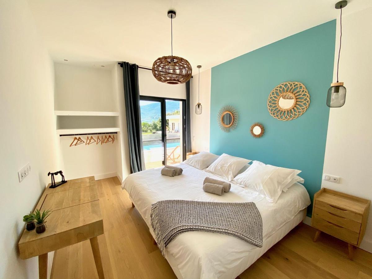 Villas De Standing Avec Magnifique Vue Mer Et Piscines Privees, Sagone Sagone  Zewnętrze zdjęcie